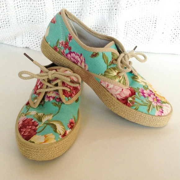 Crazy Train Shoes Crazy Train Sneakers Poshmark Crazy Train Shoes Crazy Train Sneakers Poshmark